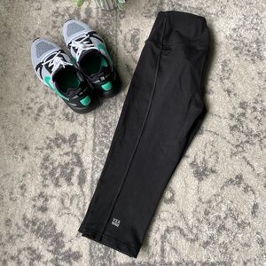 VSX Sport | Victoria’s Secret Knockout Crop